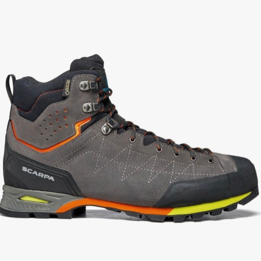 Scarpa men’s Zodiac PLus GTX waterproof Gore-Tex hiking boots.